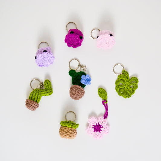 Naše háčkované přívěšky - malé