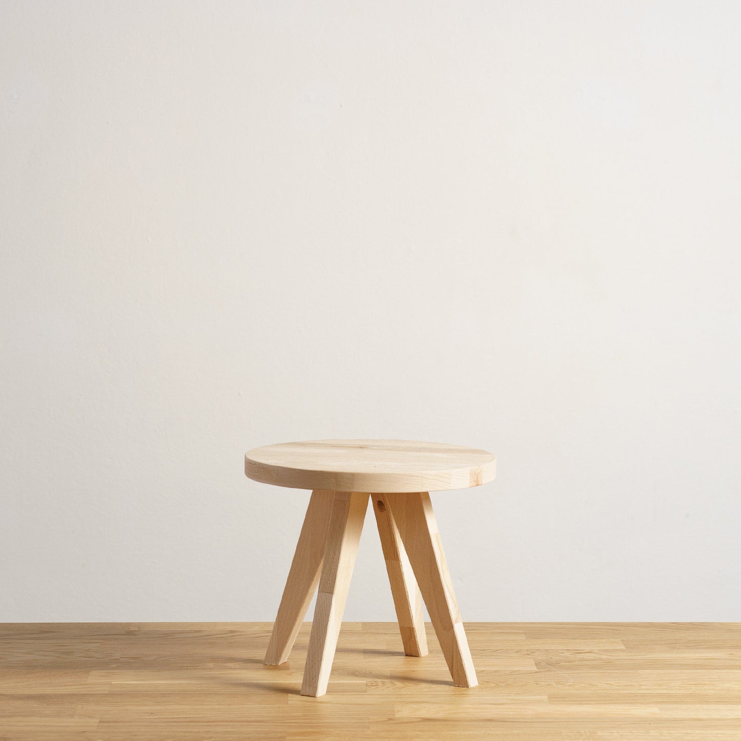 Stolička na rostliny